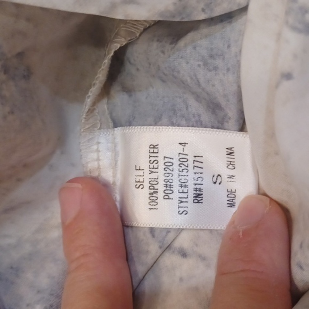 GILI Women's Marble Look Top -EUC - Size Sm but fits loosely like Med - Picture 7 of 7